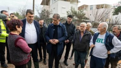 İzmir genelinde etkili olan sel felaketinin ardından vatandaşların yaşadığı mağduriyetlerin