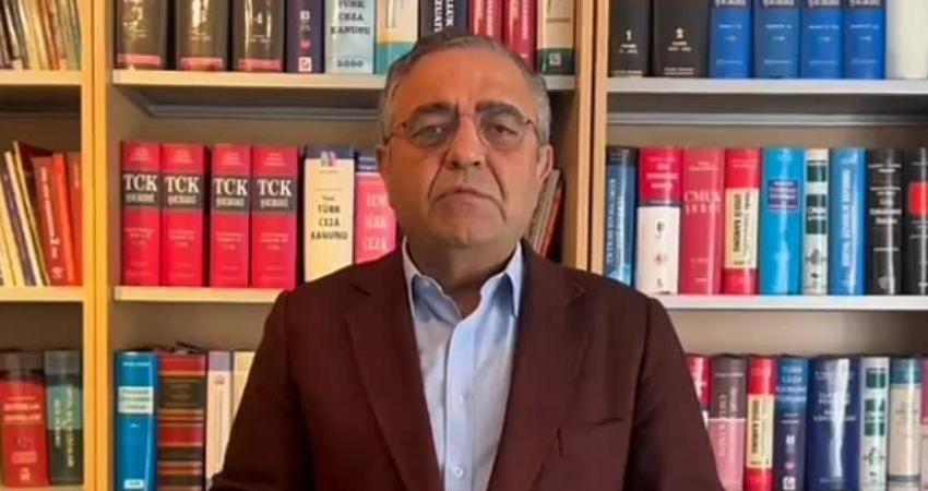 Sezgin Tanrıkulu’ndan, Selim İmamoğlu’nun yurt dışına çıkış talebinin reddine tepki: “Bu durum tek başına bir ‘düşman ceza hukuku’ uygulamasıdır” CHP Genel Başkan Yardımcısı Sezgin Tanrıkulu, Mehmet Selim İmamoğlu’nun Almanya’daki bilimsel