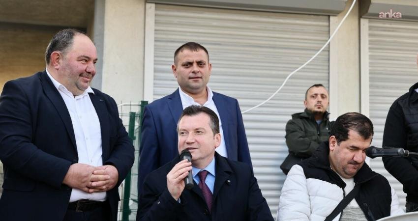 Silivri Belediye Başkanı Balcıoğlu, Hamsi Şenliği’ne katıldı: “Bu anlamlı etkinlik birlik ve dayanışma ruhunu büyütüyor” Silivri Belediye Başkanı Bora Balcıoğlu, Samsun Çarşamba Hürriyet Mahallesi Sosyal