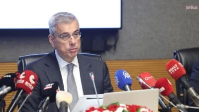 TBMM Suça Sürüklenen Çocuklara İlişkin Araştırma Komisyonu'nda milletvekillerinin sorularını yanıtlayan