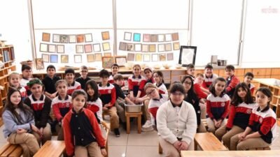 Tepebaşı Belediyesi Kağıt Geri Dönüşüm Atölyesi’nde atık kağıtlar ve kuru