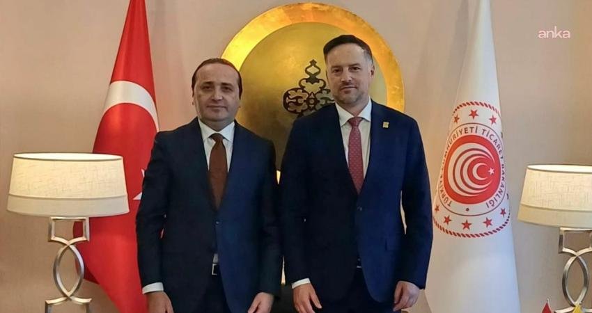 Ticaret Bakan Yardımcısı Tuzcu, Ekvator’un Ankara Büyükelçisi Vega’yı kabul etti Ticaret Bakan Yardımcısı Mustafa Tuzcu, Ekvator’un Ankara Büyükelçisi Pedro Vintimilla Vega