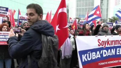 TKP’den, “Soykırımcı ABD, Küba’dan elini çek” eylemi… Kemal Okuyan: “Küba, emperyalist dünyaya egemen olan zihniyeti tehdit ediyor” Türkiye Komünist Partisi (TKP) Genel Sekreteri Kemal Okuyan, "Küba, emperyalist dünyaya