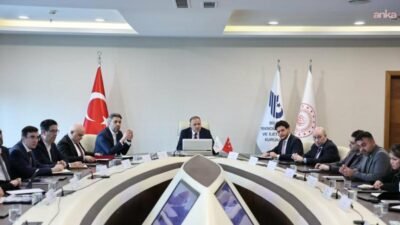 Ulaştırma ve Altyapı Bakan Yardımcısı Ömer Fatih Sayan, oyun içerik