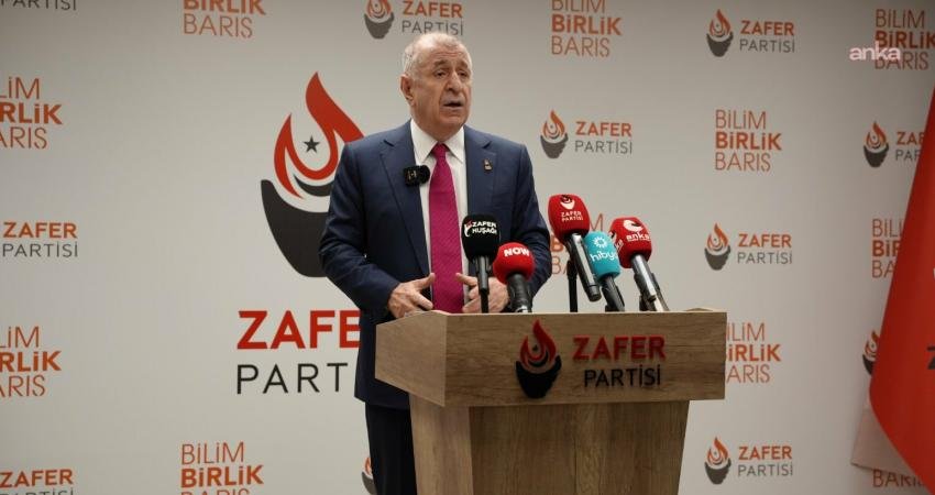 Zafer Partisi Genel Başkanı Ümit Özdağ, partisi için bağış çağrısında