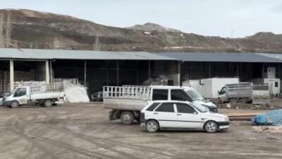 Van’da saman pazarı esnafı, artan yem ve saman fiyatları ile