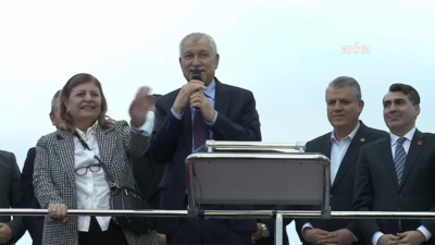 Tahliye olan Adana Büyükşehir Belediye Başkanı Zeydan Karalar, CHP Genel