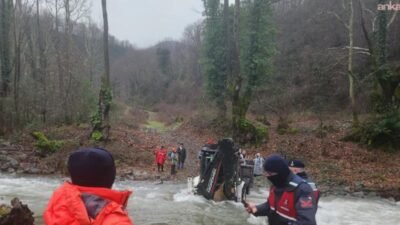 Yalova’nın Çınarcık ilçesinde, dere suyunun debisinin yükselmesi nedeniyle ormanlık alanda