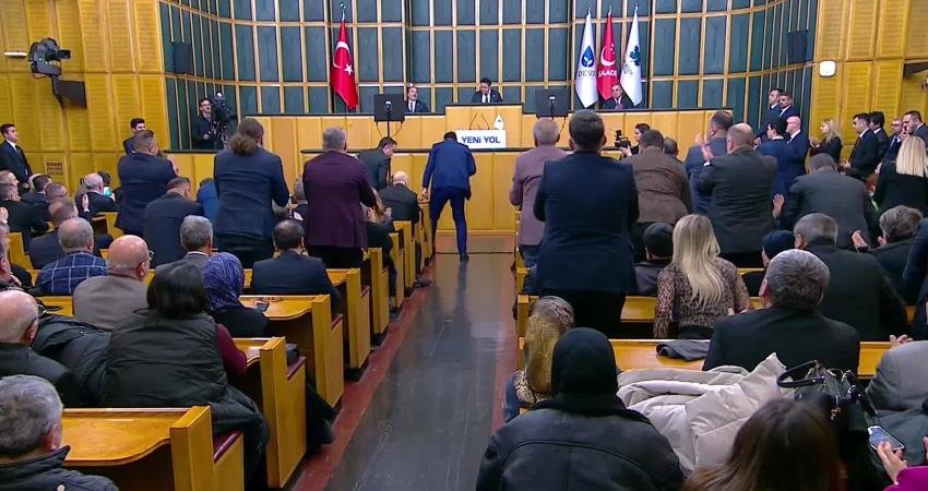 DEVA Partisi Genel Başkanı Ali Babacan, deprem bölgesindeki sorunların devam