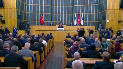 Gelecek Partisi Genel Başkanı Ahmet Davutoğlu, Adalet Bakanı Akın Gürlek'in