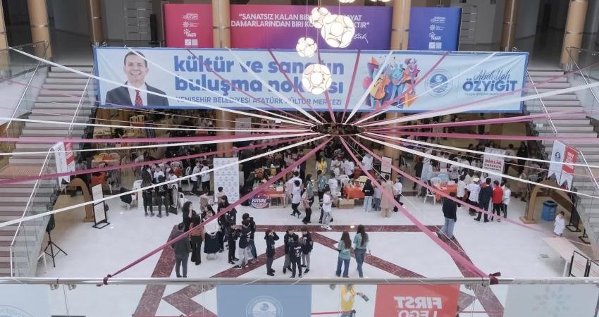 Yenişehir’de bilim ve teknoloji rüzgarı: FIRST LEGO League Challenge Mersin Yerel Turnuvaları sona erdi Yenişehir Belediyesi, teknoloji ve bilimin kalbinin attığı özel bir organizasyona