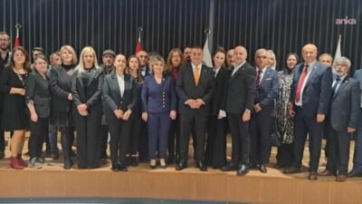 Yerli ve Milli Parti, İzmir bölge toplantısını gerçekleştirdi. Genel Başkan