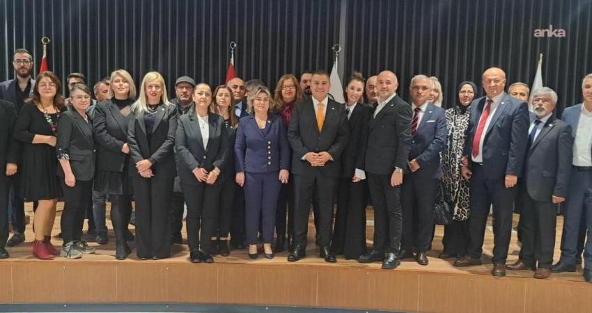 Yerli ve Milli Parti, İzmir bölge toplantısını gerçekleştirdi. Genel Başkan