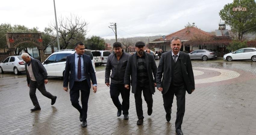 Yunusemre Belediye Başkanı Semih Balaban, Seyitli Mahallesi’nde yapımı tamamlanan ve