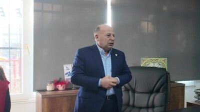 Yüreğir Belediye Başkanı Ali Demirçalı, Sosyal Hizmetler Müdürlüğü’nü ziyaret ederek,