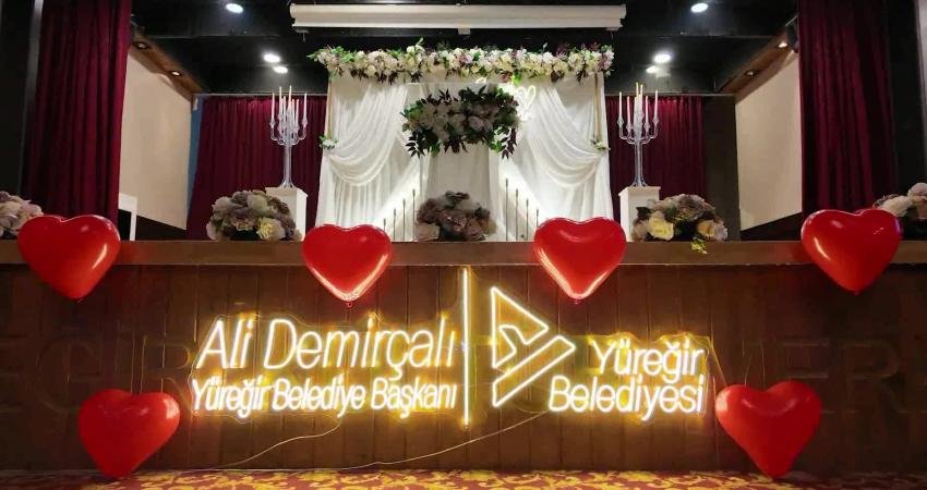 Yüreğir Belediyesi, 14 Şubat Sevgililer Günü dolayısıyla toplu nikâh töreni
