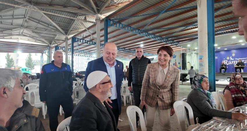 Yüreğir Belediyesi, ilçe sakinlerini Serinevler Kapalı Semt Pazarı’nda düzenlediği iftar