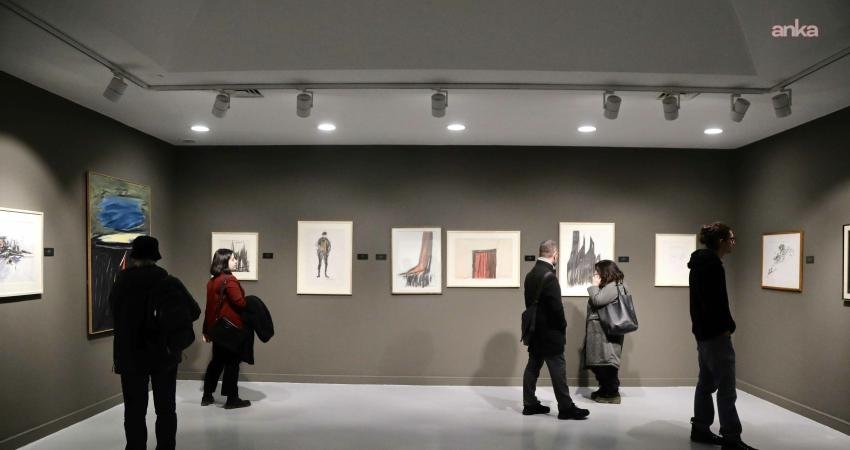 Zafer Gençaydın sergisi, Çankaya’da 8 Mart’a kadar ziyaret edilebilecek Çankaya Belediyesi ev sahipliğini yaptığı "Özgür Aklın Soyut İsyanı: Zafer