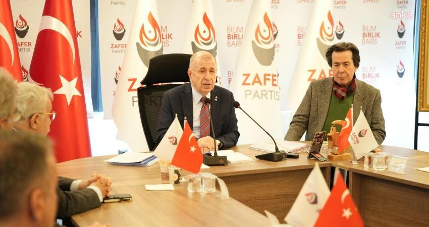 Zafer Partisi Başkanlık Divanı, Ümit Özdağ başkanlığında toplandı Zafer Partisi Başkanlık Divanı, Genel Başkan Ümit Özdağ başkanlığında iç