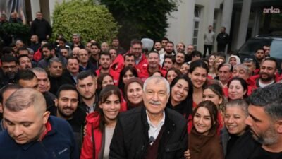 Tahliyesinin ardından Adana Büyükşehir Belediye Başkanı Zeydan Karalar, belediye binası