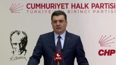 CHP Sözcüsü Zeynel Emre, Adalet Bakanı Akın Gürlek’in yemini sırasında