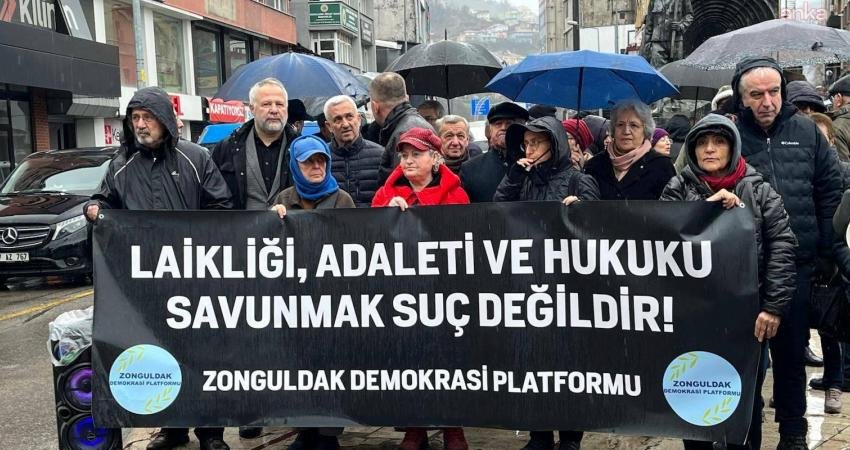 Zonguldak’ta “Laikliği birlikte savunuyoruz” bildirisine destek açıklaması Zonguldak Demokrasi Platformu tarafından, aralarında gazeteci, yazar, sanatçı ve akademisyenlerin