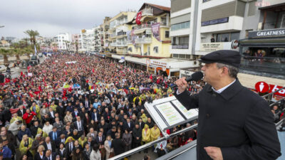 CHP Genel Başkanı Özgür Özel, partisinin 101’incisi Kuşadası’nda düzenlenen “Millet