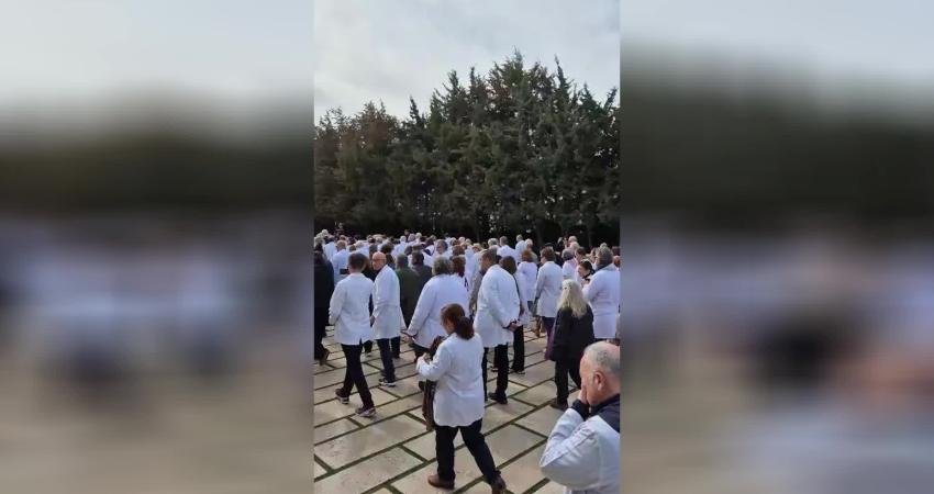 Ankara Tabip Odası üyesi hekimler, 14 Mart Tıp Bayramı dolayısıyla