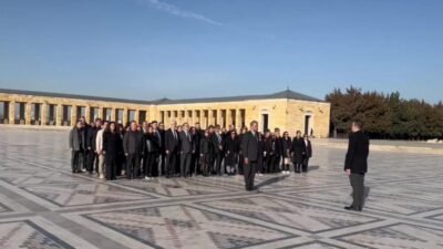 Birlik ve Dayanışma Sendikası üyesi aile hekimleri, ebe, hemşire ve