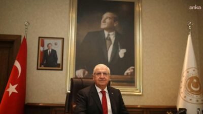 Milli Savunma Bakanı Yaşar Güler, 18 Mart Çanakkale Deniz Zaferi