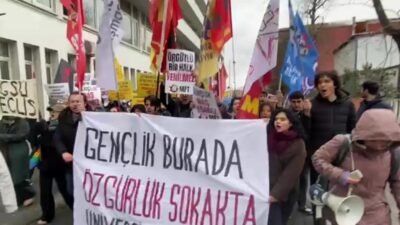 19 Mart operasyonunun birinci yılı nedeniyle dün akşam İstanbul Üniversitesi'nden