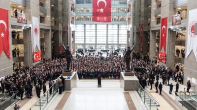 İstanbul Cumhuriyet Savcısı Mehmet Selim Kiraz, görevi başında uğradığı terör
