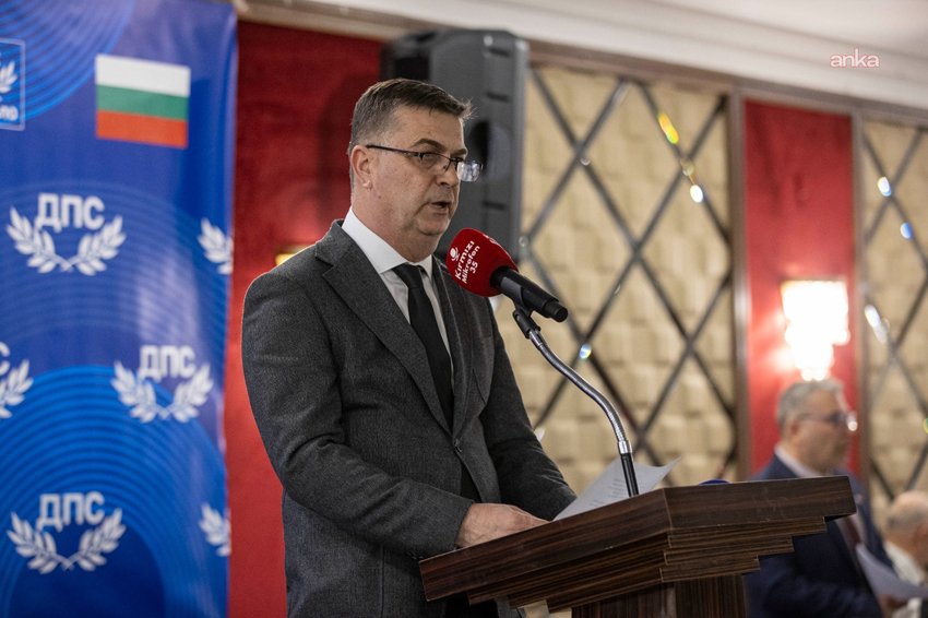 İzmir Büyükşehir Belediye Başkanı Cemil Tugay, Bulgaristan'ın Kırcaali kentinden gelen