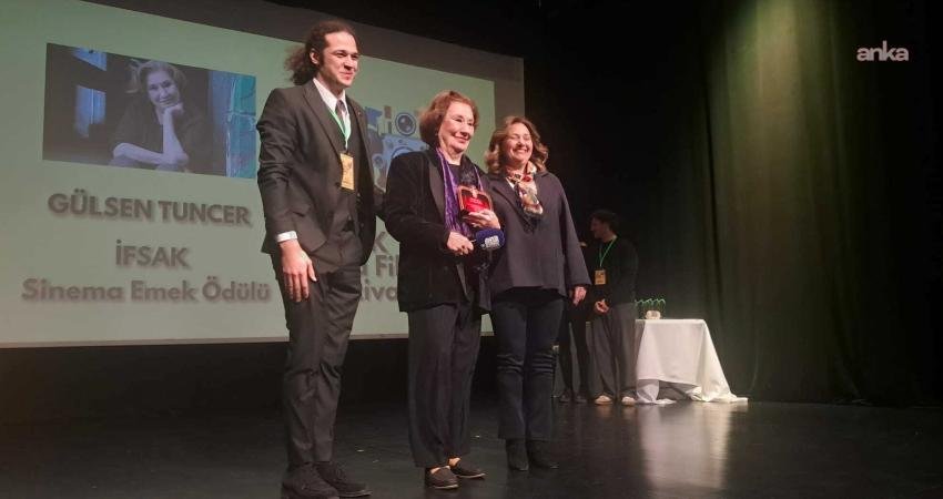 32’nci IFSAK Kısa Film Festivali’nde ödüller sahiplerini buldu 32'nci IFSAK Kısa Film Festivali, ödül töreniyle sona erdi. 46.