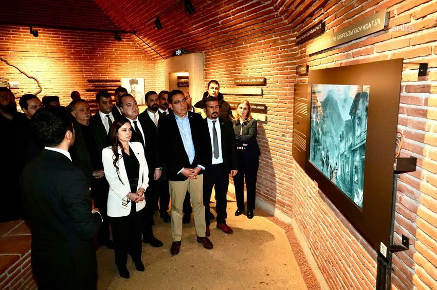 CHP Genel Başkan Yardımcısı Yankı Bağcıoğlu, Manisa’da katıldığı panelde Türk