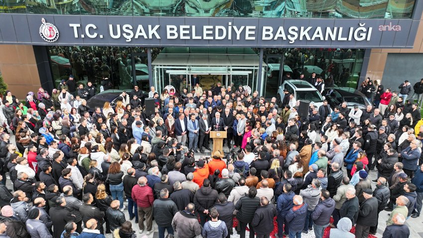Uşak Belediye Başkanı Özkan Yalım’ın da aralarında bulunduğu 13 kişinin