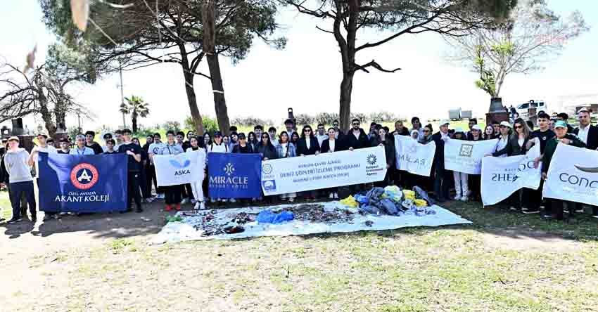 Muratpaşa Belediyesi’nden Lara Sahili’nde temizlik etkinliği: Kıyı kirliliğinin kaynağına inildi Muratpaşa Belediyesi, 30 Mart Uluslararası Sıfır Atık Günü dolayısıyla Lara