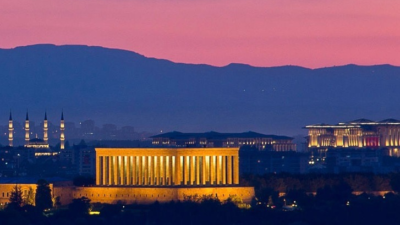 NATO, Anıtkabir fotoğrafı ile "Türkiye'nin başkenti Ankara'da düzenlenecek 2026 NATO