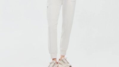 Günümüzde moda anlayışı ve giyim alışkanlıkları hızla değişirken, rahatlık ve