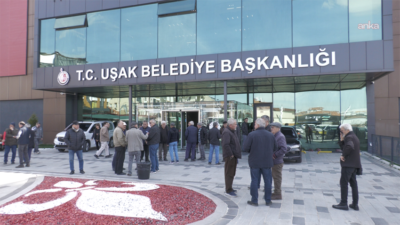 Uşak Belediye Başkanı Özkan Yalım’ın da aralarında bulunduğu 13 kişinin