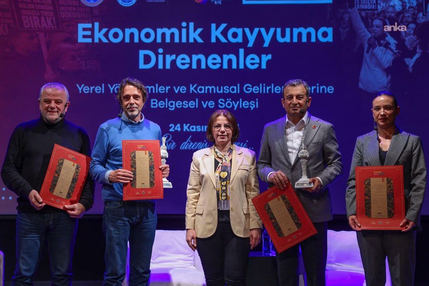 Maltepe Belediye Başkanı Köymen: “Bizler kamuculuğu; eşitlik, adalet ve dayanışmanın temel ilkesi olarak görüyoruz” Maltepe Belediye Başkanı Esin Köymen, "Belediyelerin yetkilerinin daraltılması, gelir kaynaklarının