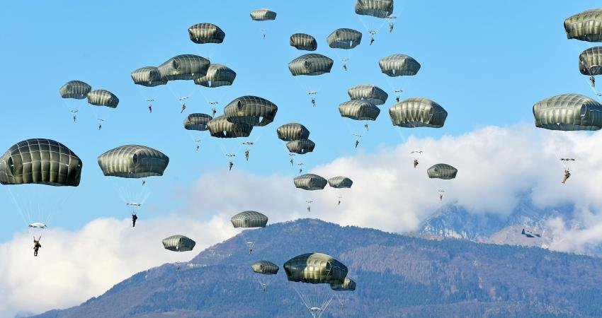ABD medyası, ABD Savunma Bakanlığı'nın ABD Başkanı Donald Trump’ın İran’la diplomatik seçenekleri değerlendirirken,