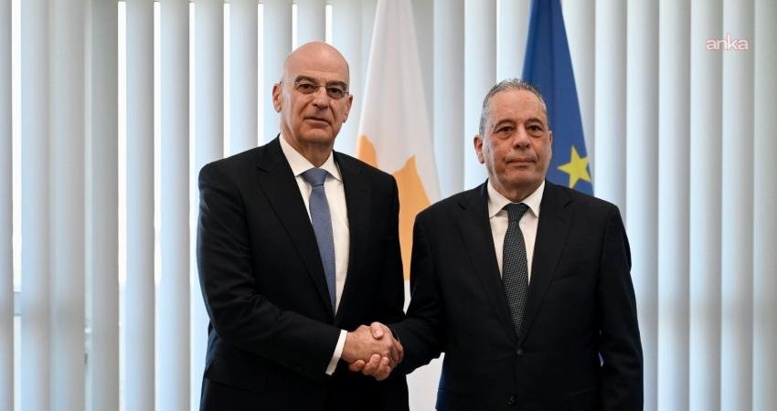 Yunanistan Savunma Bakanı Nikos Dendias, Güney Kıbrıs Rum Yönetimi Savunma