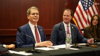 ABD, Hindistan’a Rus petrolü satın alabilmesi için yaptırımlardan geçici muafiyet