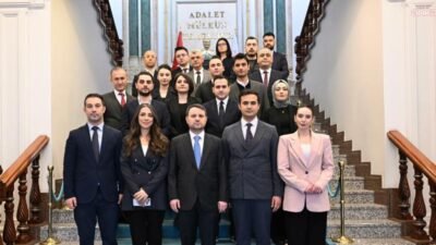 Adalet Bakanı Akın Gürlek, Ramazan Bayramı dolayısıyla Bakanlık binasında düzenlenen