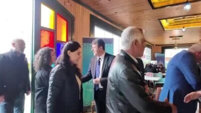 Adıyaman Belediye Başkanı Abdurrahman Tutdere, Ramazan Bayramı dolayısıyla düzenlenen programda