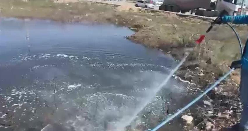 Adıyaman Belediyesi’nden yağışların ardından larva riskine karşı ilaçlama çalışması Adıyaman Belediyesi Park ve Bahçeler Müdürlüğü’ne bağlı ilaçlama ekipleri, uzun