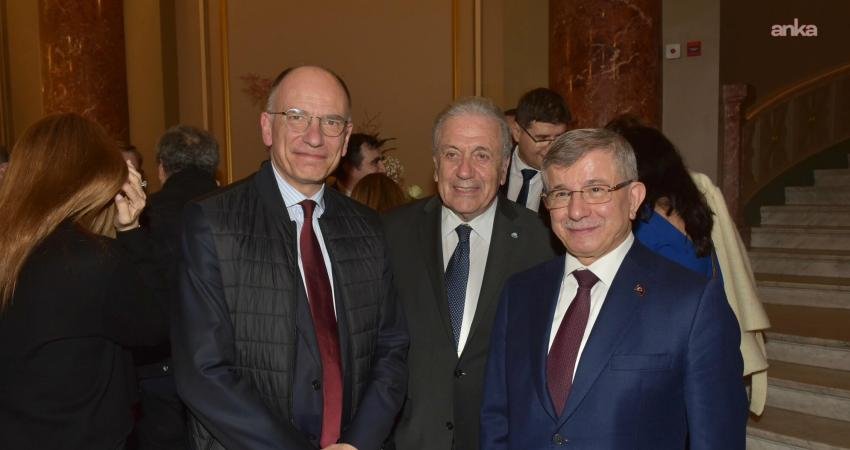 Ahmet Davutoğlu, eski İtalya Başbakanı Letta ile bir araya geldi Gelecek Partisi Genel Başkanı Ahmet Davutoğlu, Bükreş'te eski İtalya Başbakanı