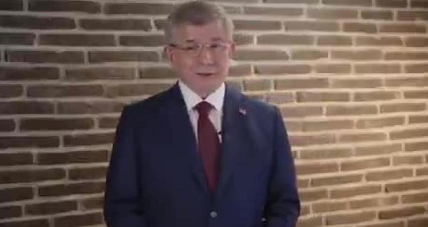 Gelecek Partisi Genel Bakanı Ahmet Davutoğlu, Ramazan Bayramı dolayısıyla yayımladığı