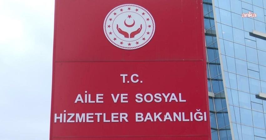 Aile ve Sosyal Hizmetler Bakanlığı: Aile ve Gençlik Fonu ile 10 milyar 73 milyon lira destek sağladık Aile ve Sosyal Hizmetler Bakanlığı, Aile ve Gençlik Fonukapsamında bugüne